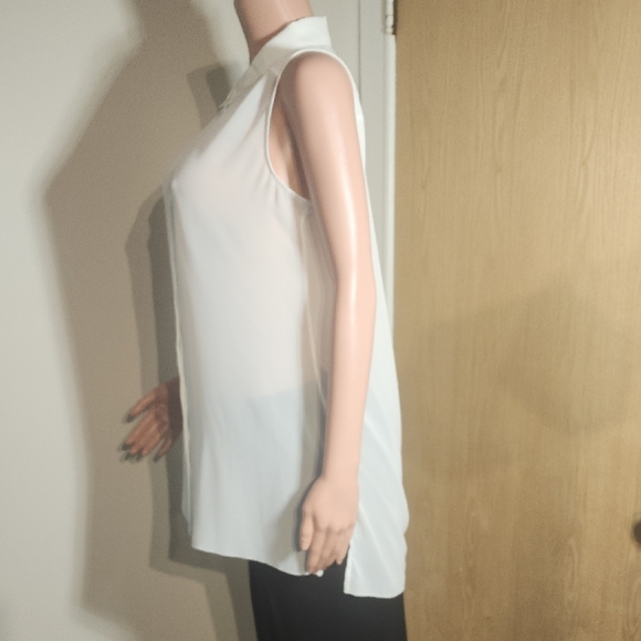 Cream Sleeveless Blouse with Mandarin Collar - Picture 8 of 10